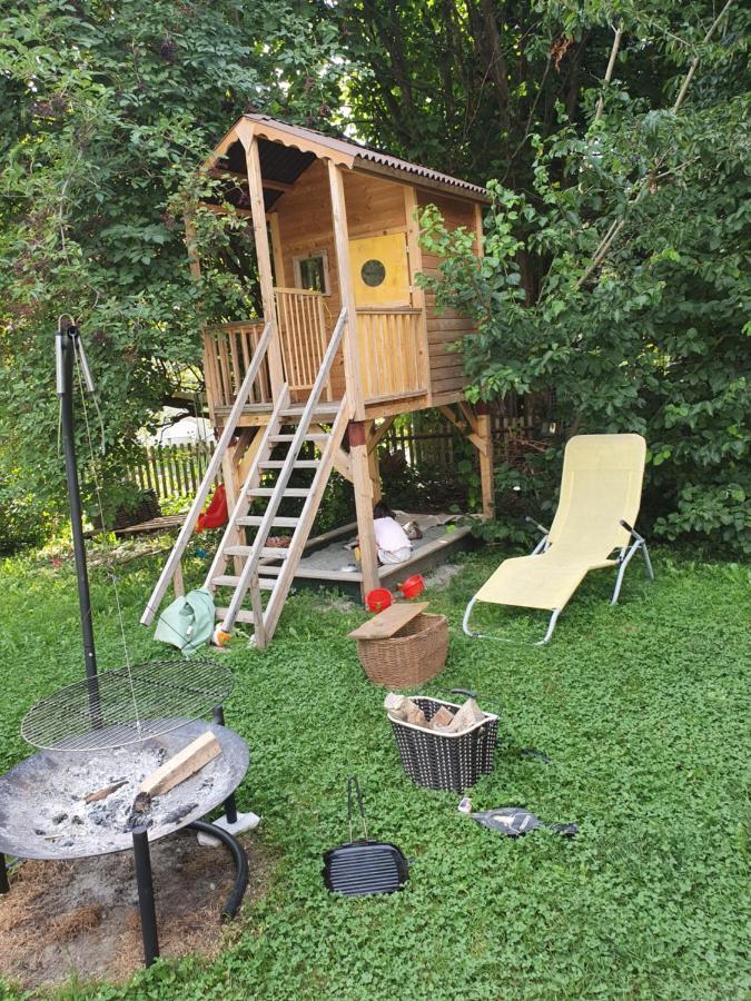 Zentral Gelegene Wohnung Mit Grossem Garten 因特拉肯 外观 照片